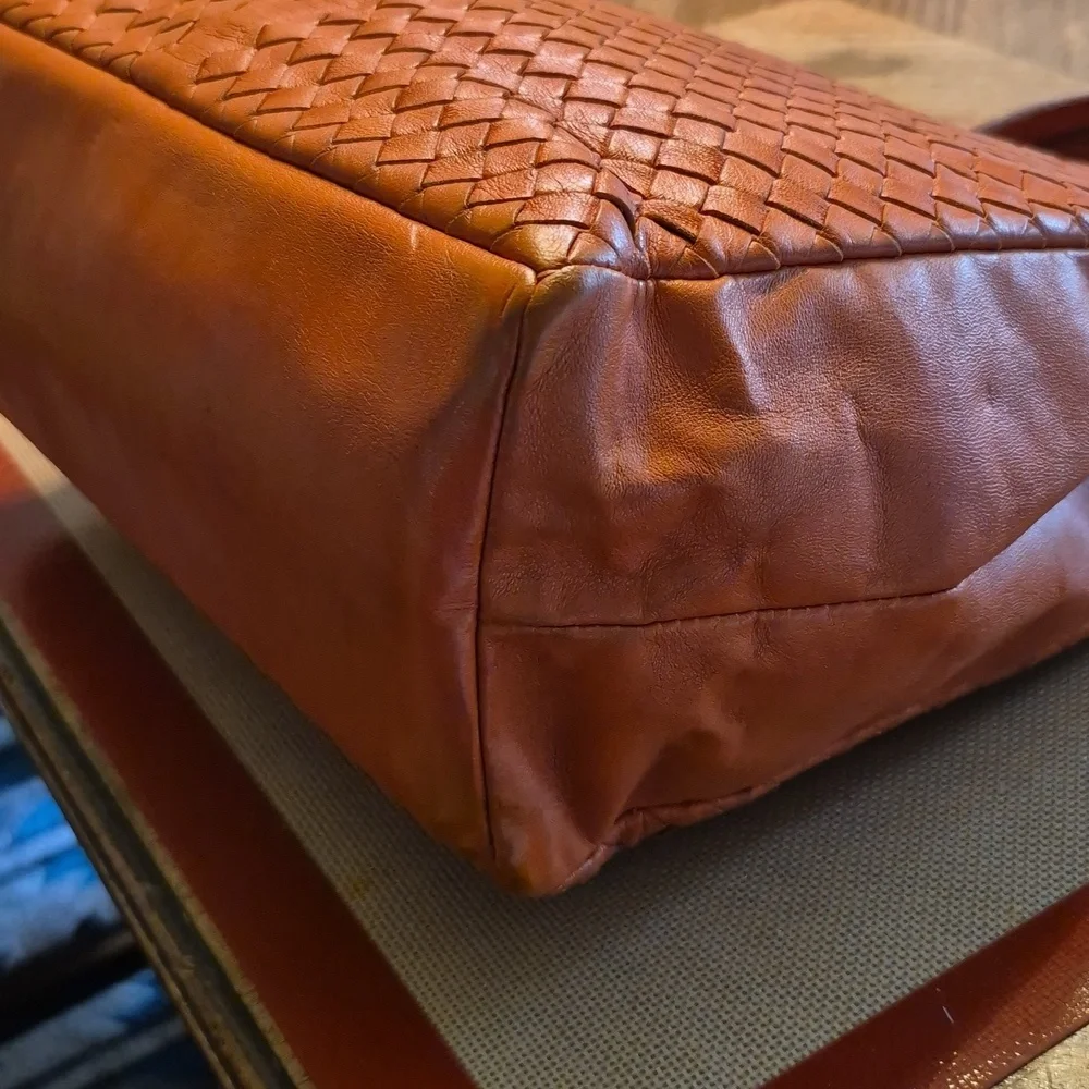 Bottega Veneta Persimmon Intrecciato Woven Leather Tote With Blue Suede Interior - Picture 4 of 14